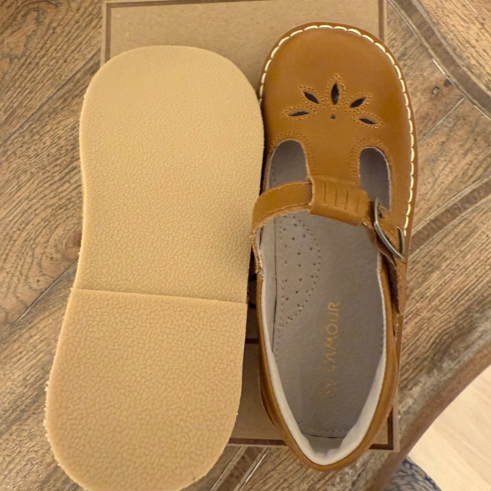 L'Amour Appleseed Mary Jane Kids Shoes - Tan - Picture 4 of 7